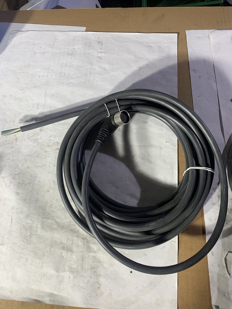 BCC06L3  BCC M62L-0000-10-022-PXOLP4-100CE.  2150CZ