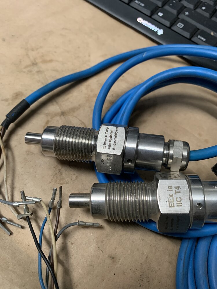 IFM  SF3210  PTB94.C2029 EEx is IIC T4