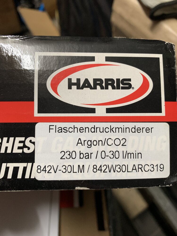 HARRIS Argon/CO2 230 bar/0-30 l/min