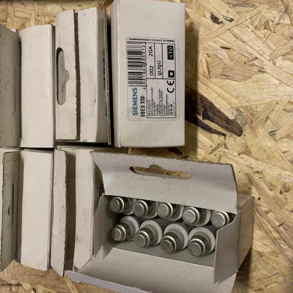 Siemens 5SE2 320 - Bild 2