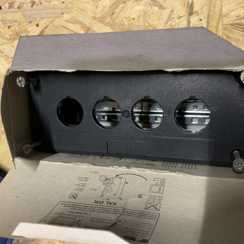 Schneider XALD04 - Bild 2