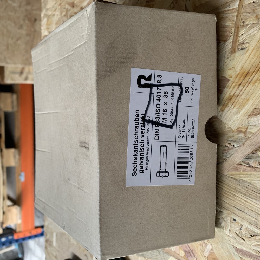 Sechskantschrauben M16x35