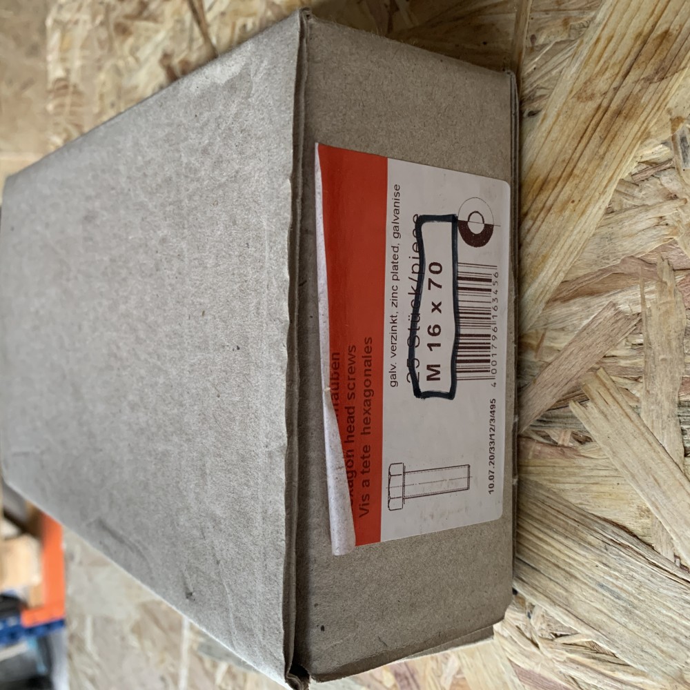 Sechskantschrauben. M16x70