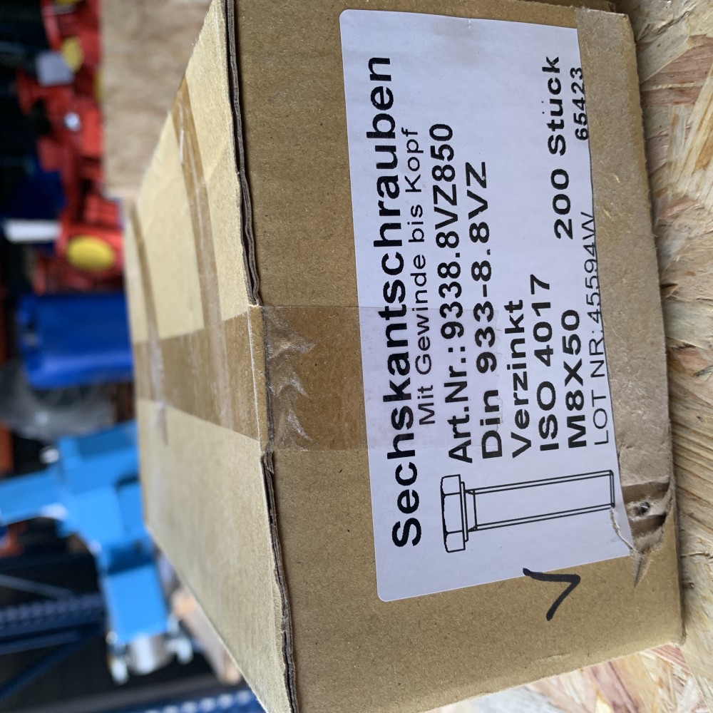 Sechskantschrauben M8x50