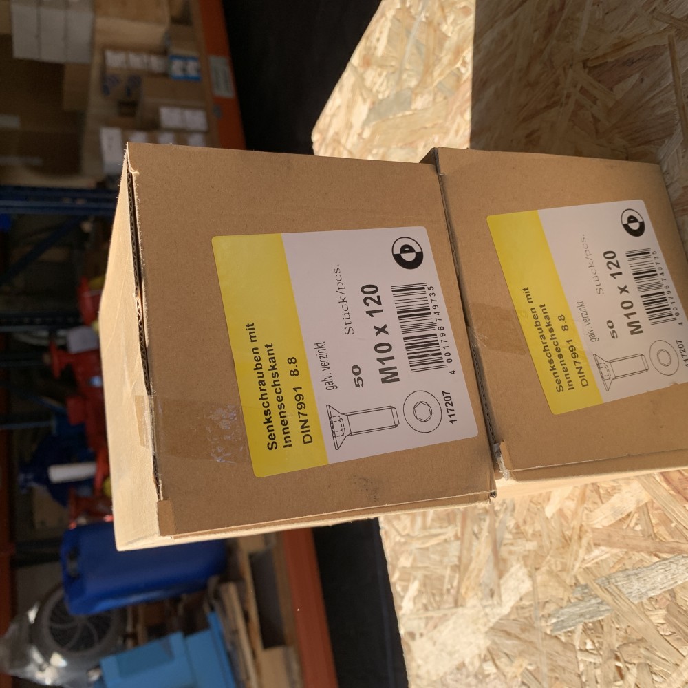 Senkschrauben M10x120