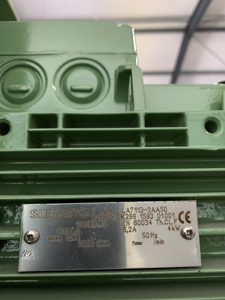 Siemens Motor: 1LA7113-2AA50, Ventilator: MXE040-003130