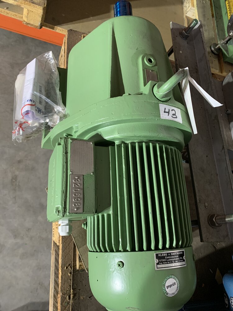 Bauer Bauer: D 7300. Type: G42-10/D1A4-283 - Bild 2