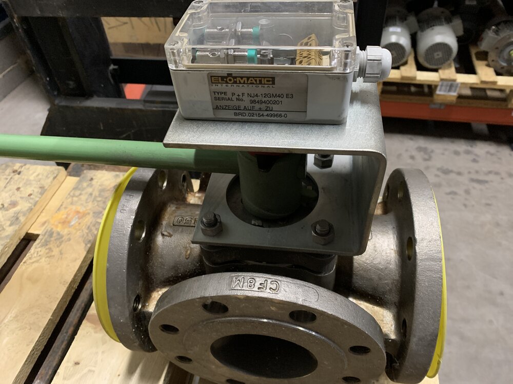 EL-O-MATIC +. TUFLINE Привод: P+F NG4-12GM40 E3; Ventil : CF8M/ 150/4 - Bild 2